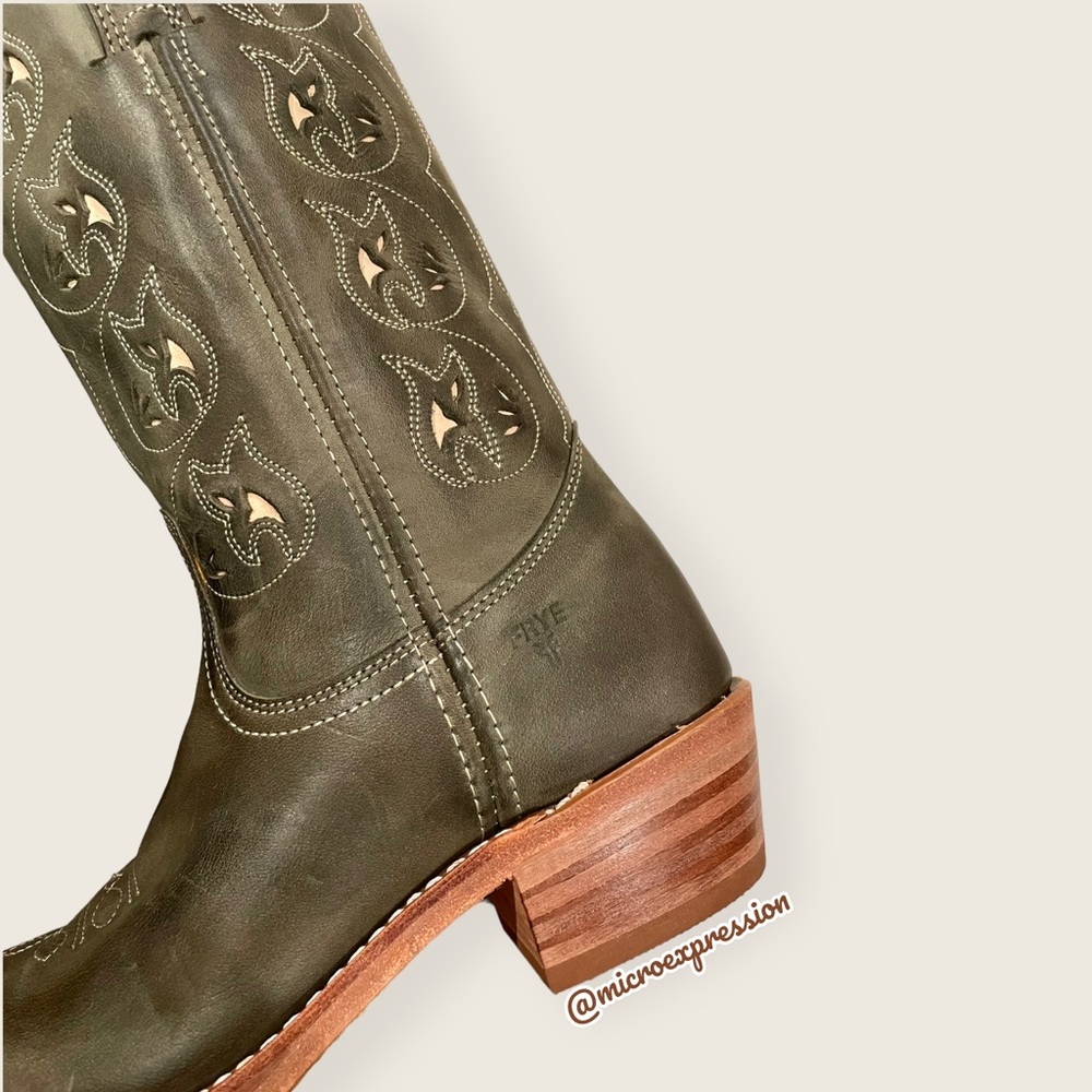 VINTAGE 1980 Frye Austin Sage Green Real Leather Floral Embroidered Cowboy Boot - Picture 7 of 14